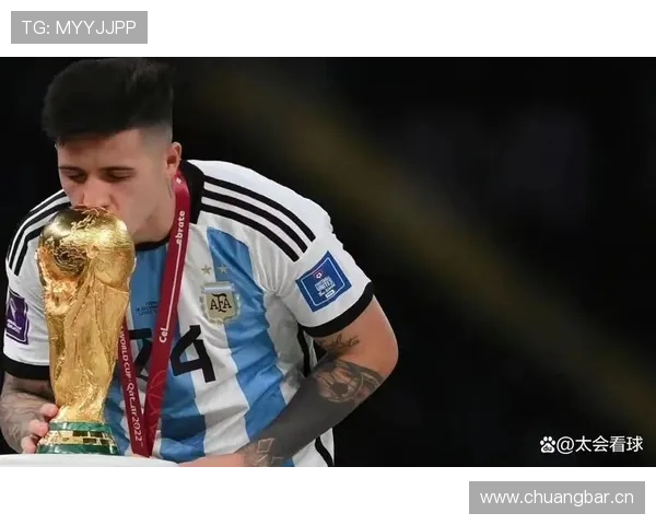 恩佐对阵顶级中场时的比赛掌控力分析