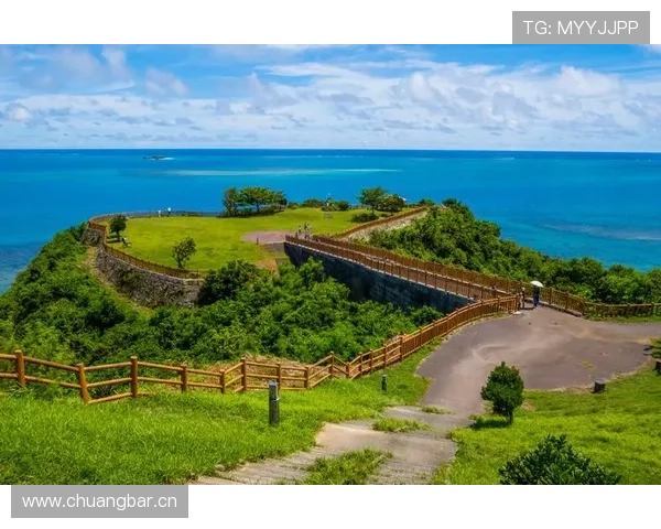 小威退役后晒的度假照，这肌肉线条是去海岛躺平的人该有的？